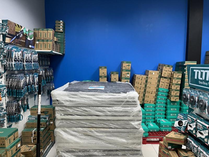 To Let commercial Property for Rent in Montague Gardens Western Cape